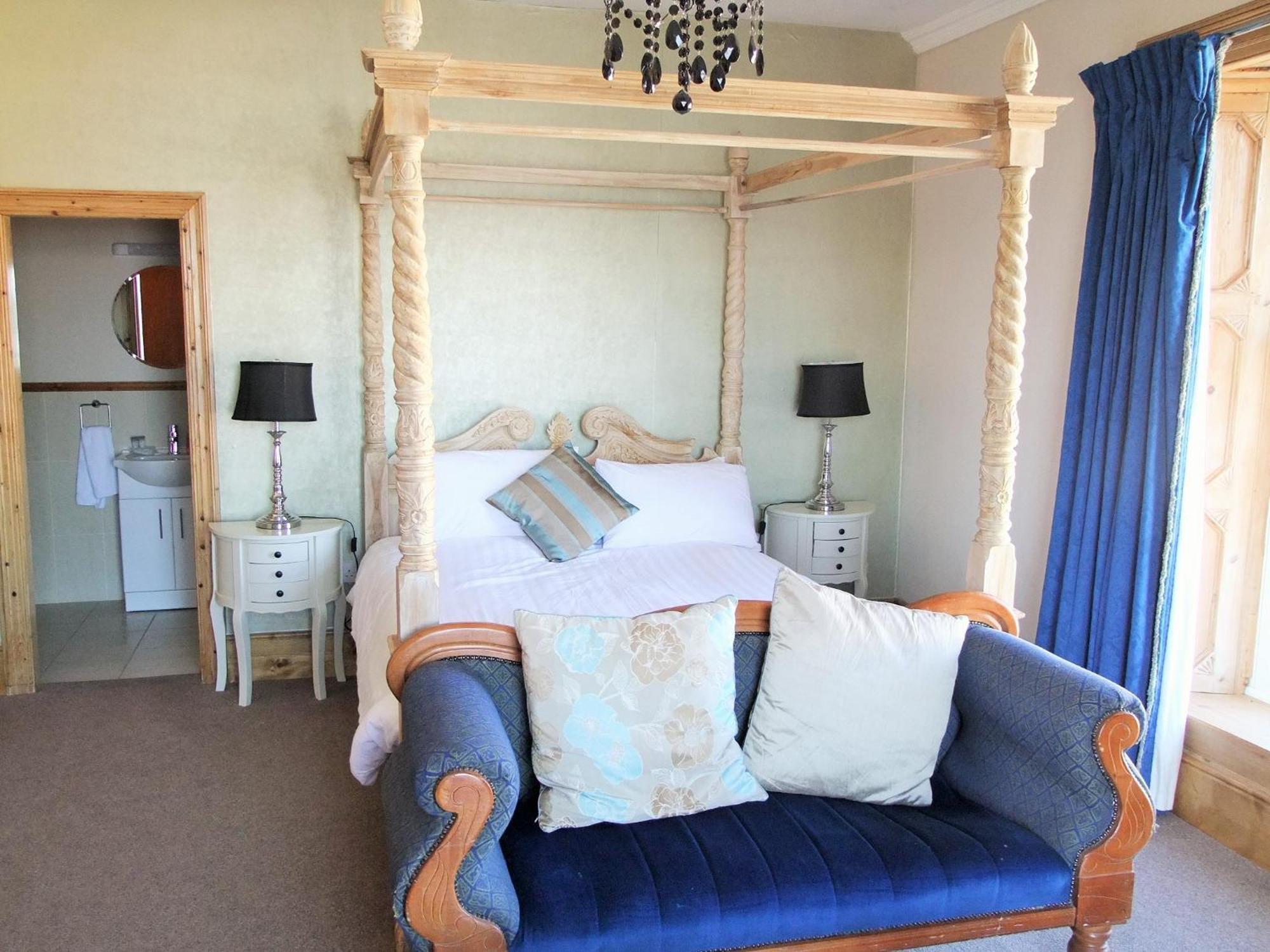 Royal Valentia Hotel Knights Town Room photo